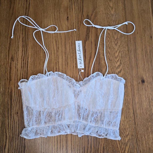 NWT For Love And Lemons Jules Ruffled Lace Top White Cream Size Medium - Picture 1 of 13